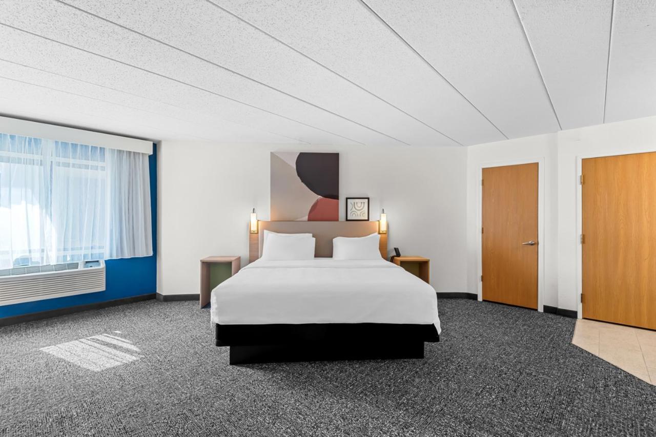 Spark By Hilton Cedar Falls Exterior foto