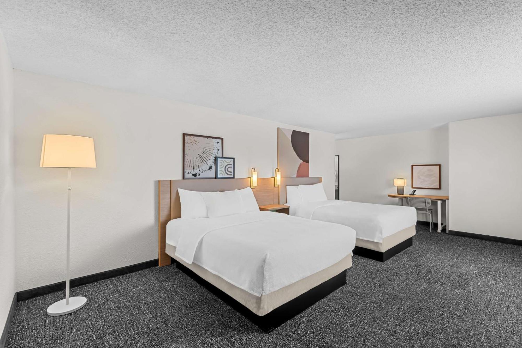 Spark By Hilton Cedar Falls Exterior foto